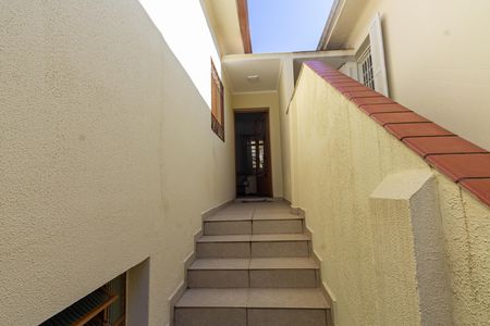 Casa para alugar com 114m², 2 quartos e 2 vagasCorredor Externo