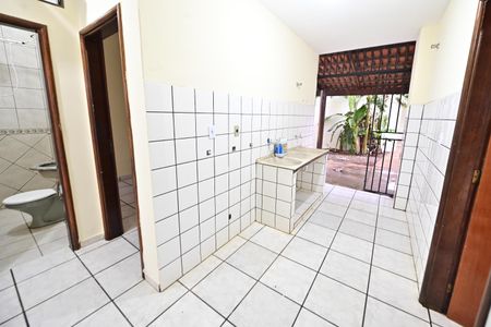 Casa para alugar com 254m², 4 quartos e 4 vagasÁrea de Serviço