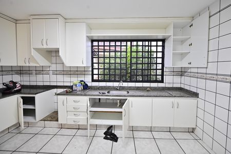 Casa para alugar com 254m², 4 quartos e 4 vagasCozinha