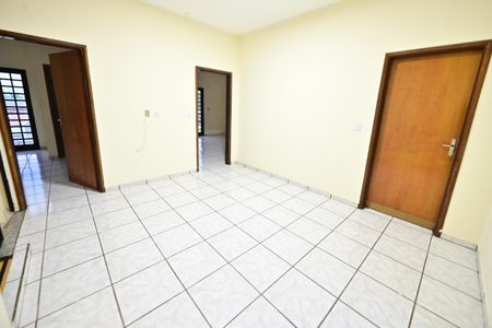 Casa para alugar com 254m², 4 quartos e 4 vagasHall quartos