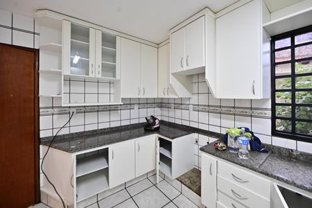 Casa para alugar com 254m², 4 quartos e 4 vagasCozinha