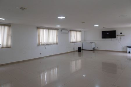 Apartamento para alugar com 42m², 2 quartos e 1 vagaÁrea comum - Salão de festas