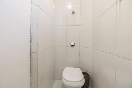 Casa à venda com 108m², 3 quartos e 1 vaga Casa à venda com 108m², 3 quartos e 1 vagaBanheiro Social