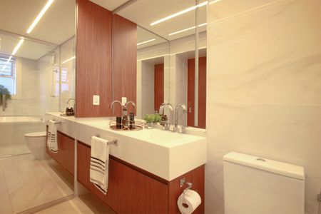 Apartamento à venda com 190m², 4 quartos e 3 vagasBanheiro da Suíte 1