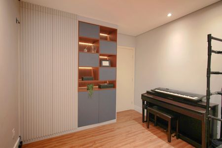 Apartamento à venda com 190m², 4 quartos e 3 vagasQuarto 