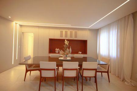 Apartamento à venda com 190m², 4 quartos e 3 vagasSala de Jantar