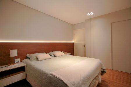 Apartamento à venda com 190m², 4 quartos e 3 vagasSuíte 2