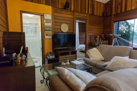 Casa de condomínio para alugar com 175m², 4 quartos e 4 vagas Casa de condomínio para alugar com 175m², 4 quartos e 4 vagasSala de TV