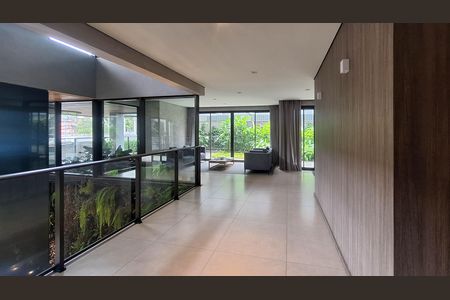 Apartamento para alugar com 81m², 2 quartos e 2 vagasHall social