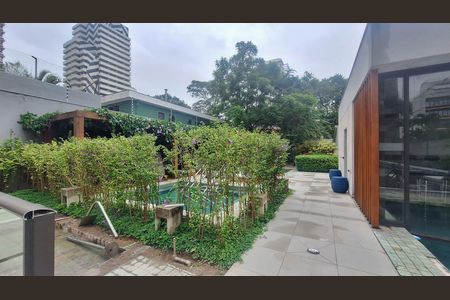 Apartamento para alugar com 81m², 2 quartos e 2 vagasÁrea comum - Piscina