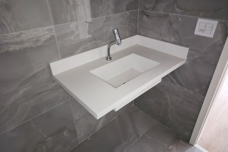 Casa à venda com 280m², 3 quartos e 4 vagasBanheiro da Suíte 1