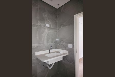 Casa à venda com 280m², 3 quartos e 4 vagasBanheiro da Suíte 1