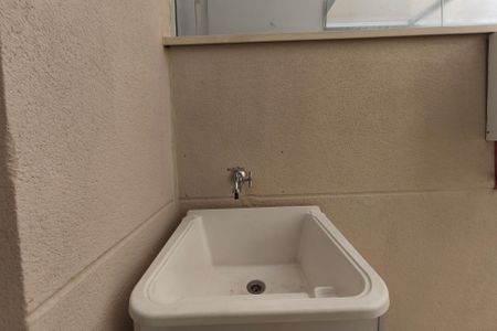 Apartamento à venda com 65m², 2 quartos e 1 vagaÁrea de Serviço