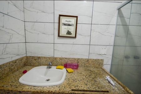 Casa para alugar com 330m², 8 quartos e 1 vagaBanheiro 4