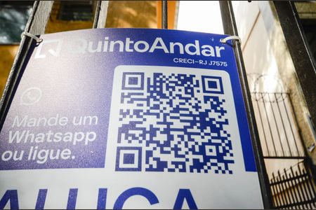 Casa para alugar com 330m², 8 quartos e 1 vagaPlaca