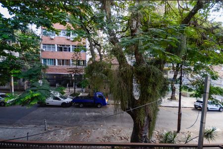 Casa para alugar com 330m², 8 quartos e 1 vaga Vista Sala 1