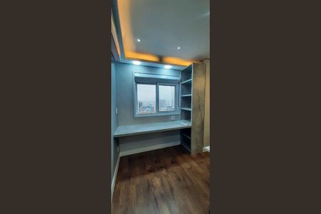 Apartamento à venda com 80m², 2 quartos e 2 vagasEscritório