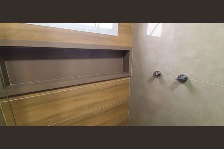 Apartamento à venda com 80m², 2 quartos e 2 vagasBanheiro da Suíte 2