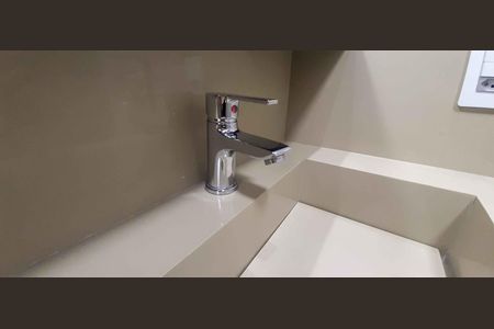 Apartamento à venda com 80m², 2 quartos e 2 vagasBanheiro da Suíte 2