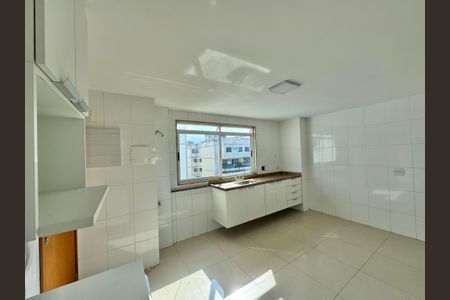 Apartamento à venda com 194m², 3 quartos e 2 vagasCozinha