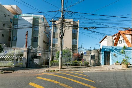 Apartamento para alugar com 110m², 3 quartos e 1 vaga Apartamento para alugar com 110m², 3 quartos e 1 vagaFachada