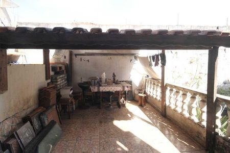 Casa à venda com 300m², 4 quartos e 2 vagasQuintal