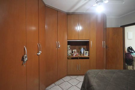 Casa à venda com 300m², 4 quartos e 2 vagasQuarto 2