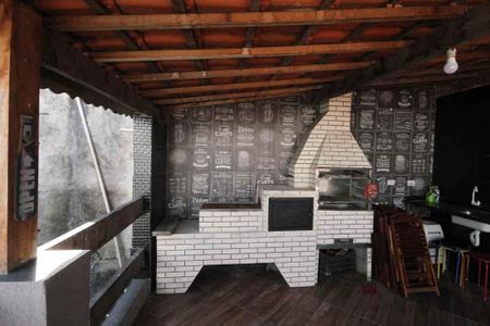 Casa à venda com 300m², 4 quartos e 2 vagasEspaço Gourmet