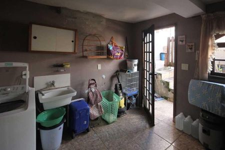 Casa à venda com 300m², 4 quartos e 2 vagasÁrea de Serviço