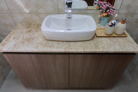 Casa à venda com 148m², 2 quartos e 2 vagas Casa à venda com 148m², 2 quartos e 2 vagasBanheiro Social