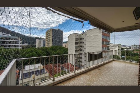 Apartamento à venda com 126m², 3 quartos e 2 vagas Apartamento à venda com 126m², 3 quartos e 2 vagasVista da Suíte