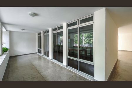 Apartamento à venda com 126m², 3 quartos e 2 vagas Apartamento à venda com 126m², 3 quartos e 2 vagasÁrea comum - Salão de festas