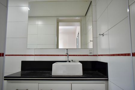 Casa à venda com 130m², 3 quartos e 2 vagasBanheiro da Suíte