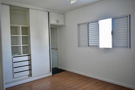 Casa à venda com 130m², 3 quartos e 2 vagasSuíte