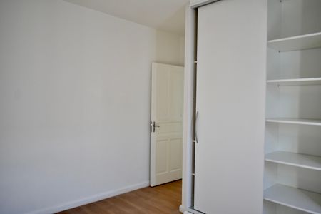 Casa à venda com 130m², 3 quartos e 2 vagasQuarto 1