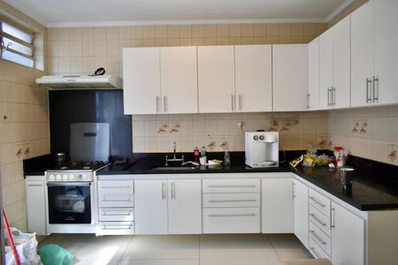Casa à venda com 130m², 3 quartos e 2 vagasCozinha