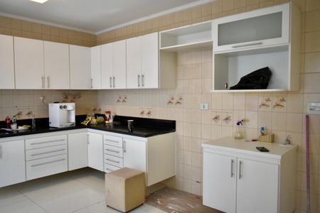 Casa à venda com 130m², 3 quartos e 2 vagasCozinha