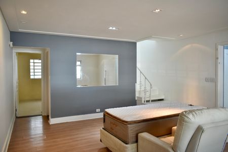 Sala de casa à venda com 3 quartos, 130m² em Planalto Paulista, São Paulo