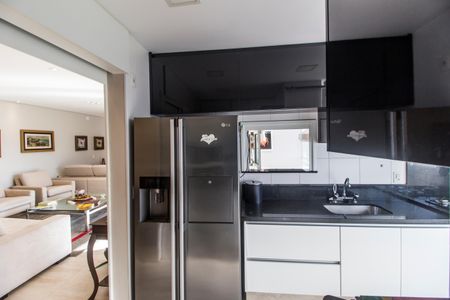 Apartamento à venda com 116m², 2 quartos e 2 vagasCozinha