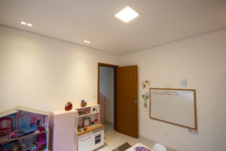 Casa à venda com 390m², 3 quartos e 5 vagas Casa à venda com 390m², 3 quartos e 5 vagasQuarto