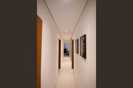 Casa à venda com 390m², 3 quartos e 5 vagas Casa à venda com 390m², 3 quartos e 5 vagasCorredor