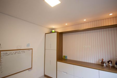 Casa à venda com 390m², 3 quartos e 5 vagas Casa à venda com 390m², 3 quartos e 5 vagasQuarto