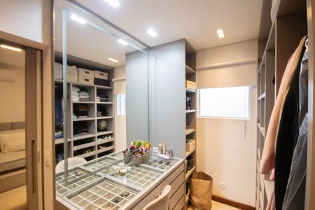 Casa à venda com 390m², 3 quartos e 5 vagas Casa à venda com 390m², 3 quartos e 5 vagasCloset da suíte 1