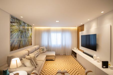 Casa à venda com 390m², 3 quartos e 5 vagas Casa à venda com 390m², 3 quartos e 5 vagasSala