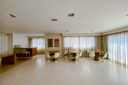 Apartamento à venda com 68m², 2 quartos e 1 vagaÁrea comum - Salão de festas