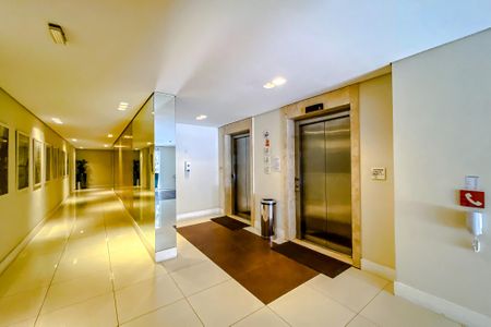 Apartamento à venda com 68m², 2 quartos e 1 vagaÁrea comum