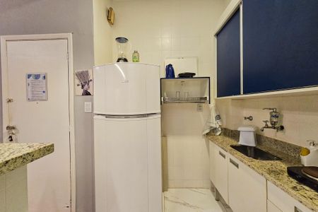 Apartamento à venda com 53m², 1 quarto e sem vagaCozinha e Área de Serviço