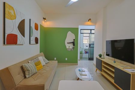 Apartamento à venda com 53m², 1 quarto e sem vaga Apartamento à venda com 53m², 1 quarto e sem vagaSala