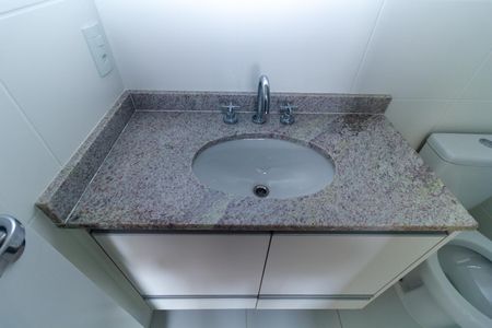 Apartamento para alugar com 64m², 2 quartos e 1 vaga Apartamento para alugar com 64m², 2 quartos e 1 vagaBanheiro da Suíte