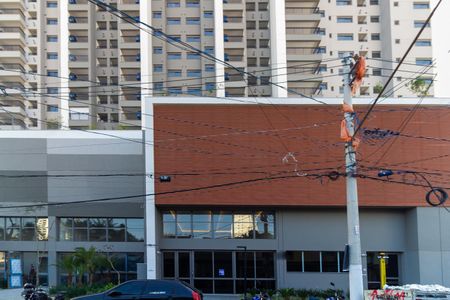 Apartamento para alugar com 64m², 2 quartos e 1 vaga Apartamento para alugar com 64m², 2 quartos e 1 vagaFachada